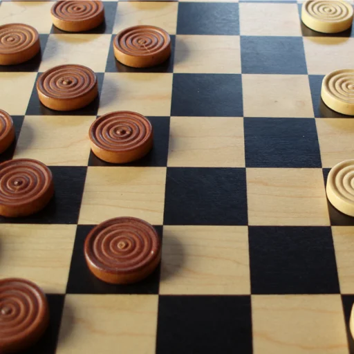 Checkers ڈاؤن لوڈ کریں – بہترین بورڈ گیم مفت میں کھیلیں